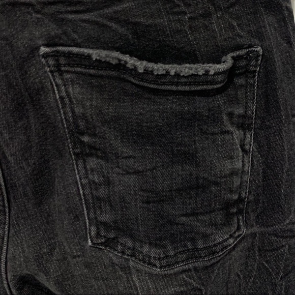 Zara Mid Rise Skinny Fit Raw Hem Distressed Jeans Vintage Black Wash Size 6 EUC - Picture 9 of 12